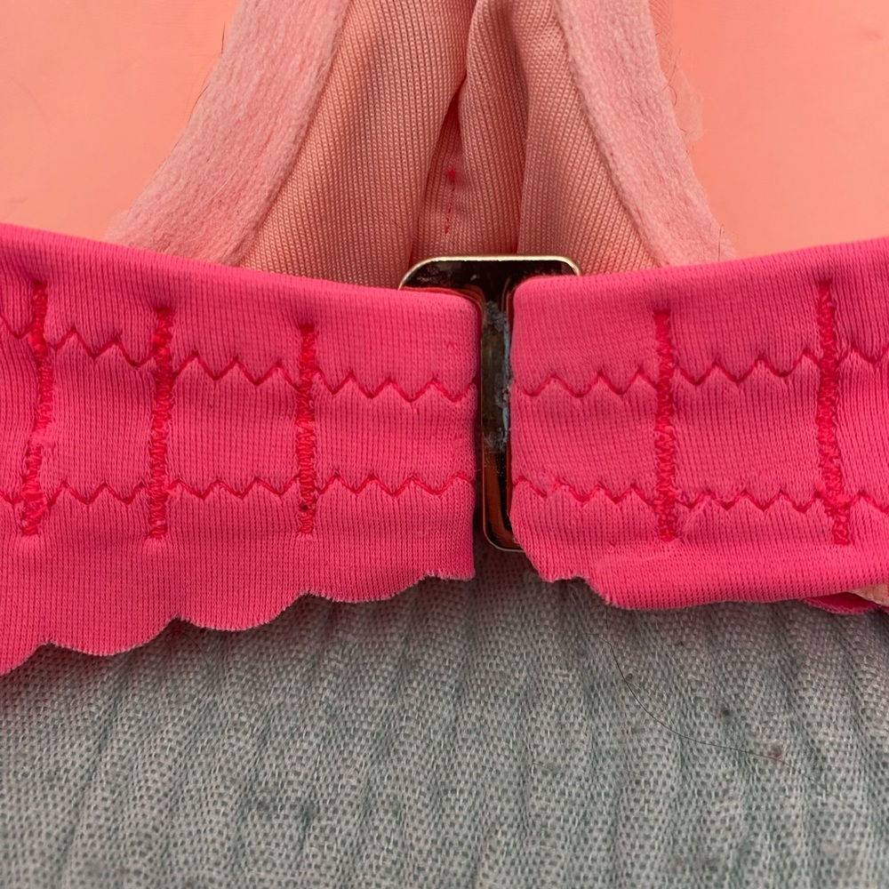 Victoria's Secret Pink The Getaway Scalloped Bikini Top 32D - Picture 4 of 6